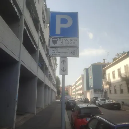 Giardino Terrazzo Privato Bilocale Moderno Vicino Metropolitana Comodo Per Niguarda E Centro Apartment